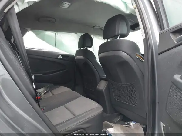 KM8J23A45HU439776 2017 HYUNDAI TUCSON - Image 8