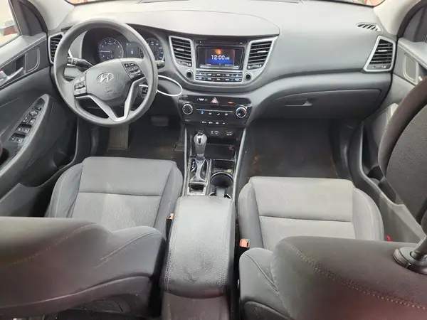 KM8J23A45HU449577 2017 HYUNDAI TUCSON - Image 8