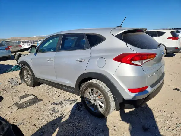 KM8J23A45HU455931 2017 HYUNDAI TUCSON - Image 2