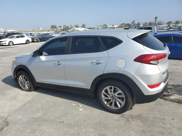 KM8J23A45HU486676 2017 HYUNDAI TUCSON - Image 2