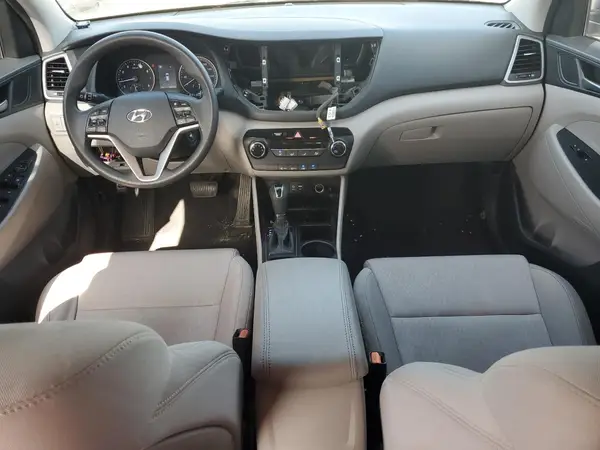 KM8J23A45HU486676 2017 HYUNDAI TUCSON - Image 8