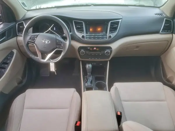 KM8J23A45HU497709 2017 HYUNDAI TUCSON - Image 8