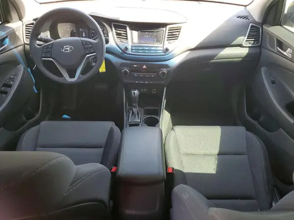 KM8J23A45HU507722 2017 HYUNDAI TUCSON - Image 8