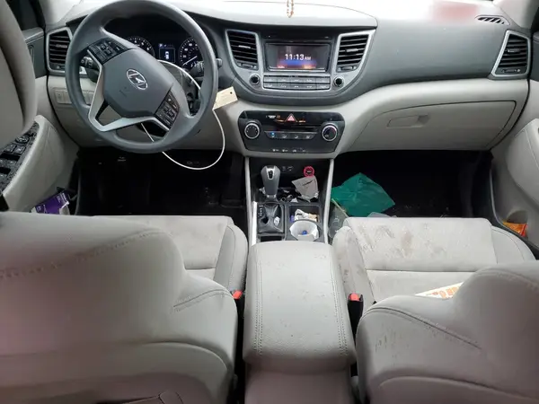 KM8J23A45HU538887 2017 HYUNDAI TUCSON - Image 8