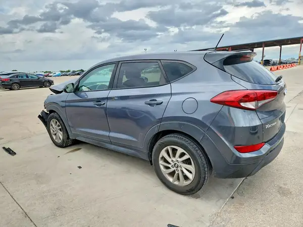 KM8J23A45HU552076 2017 HYUNDAI TUCSON - Image 2