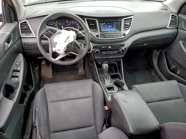 KM8J23A45HU563904 2017 HYUNDAI TUCSON - Image 8