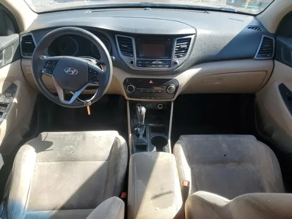 KM8J23A45HU564261 2017 HYUNDAI TUCSON - Image 8