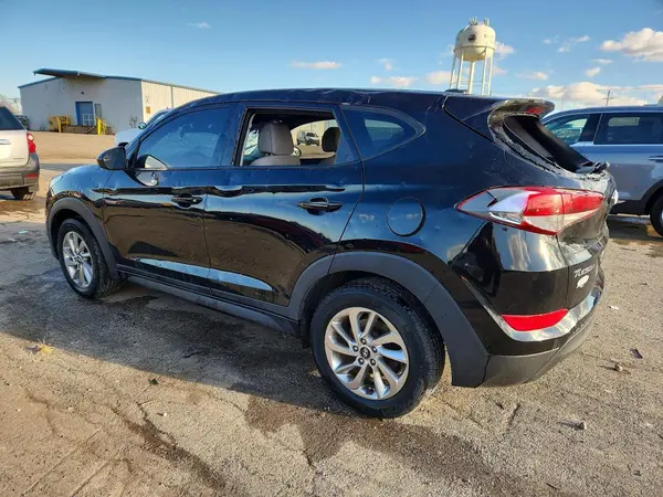 KM8J23A45HU566415 2017 HYUNDAI TUCSON - Image 2
