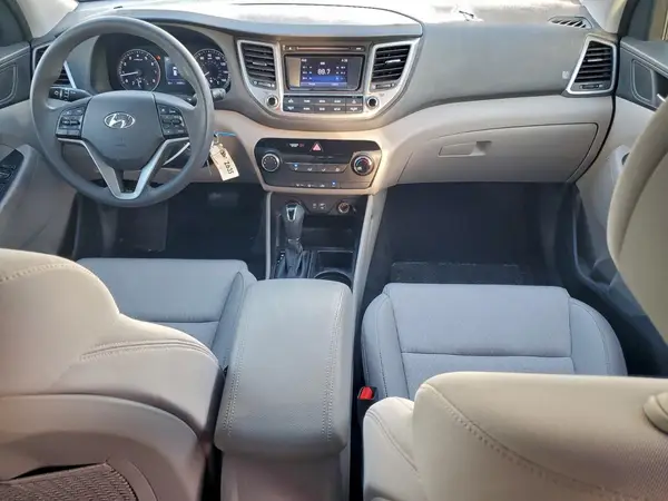 KM8J23A45HU579763 2017 HYUNDAI TUCSON - Image 8