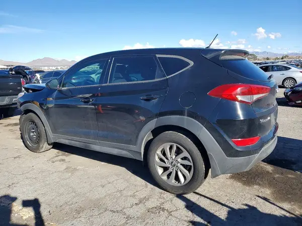 KM8J23A45JU603940 2018 HYUNDAI TUCSON - Image 2