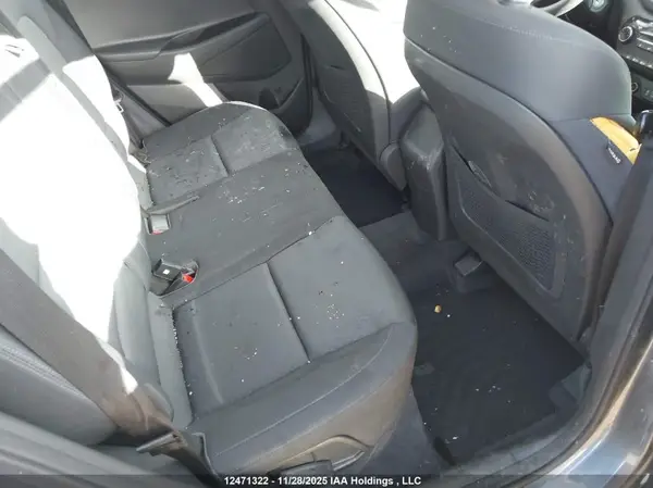 KM8J23A45JU615876 2018 HYUNDAI TUCSON - Image 8
