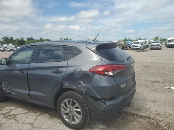 KM8J23A45JU622536 2018 HYUNDAI TUCSON - Image 2