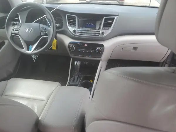 KM8J23A45JU622536 2018 HYUNDAI TUCSON - Image 8