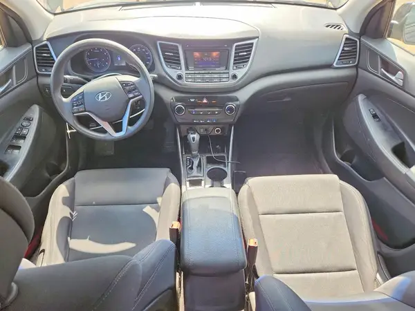 KM8J23A45JU622875 2018 HYUNDAI TUCSON - Image 8