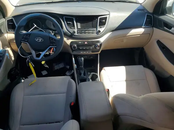 KM8J23A45JU629440 2018 HYUNDAI TUCSON - Image 8