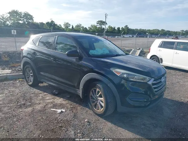 KM8J23A45JU638073 2018 HYUNDAI TUCSON - Image 1