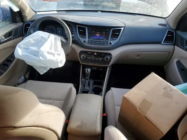 KM8J23A45JU643659 2018 HYUNDAI TUCSON - Image 8