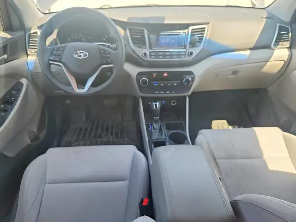 KM8J23A45JU691615 2018 HYUNDAI TUCSON - Image 8