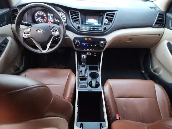KM8J23A45JU727870 2018 HYUNDAI TUCSON - Image 8