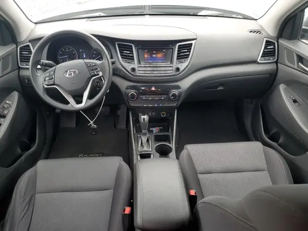 KM8J23A45JU749643 2018 HYUNDAI TUCSON - Image 8