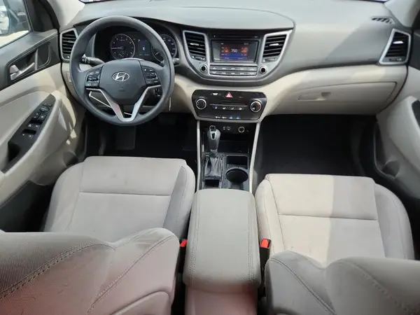 KM8J23A45JU752333 2018 HYUNDAI TUCSON - Image 8