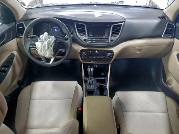 KM8J23A45JU760495 2018 HYUNDAI TUCSON - Image 8