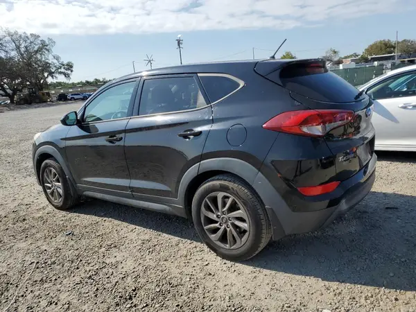 KM8J23A45JU765342 2018 HYUNDAI TUCSON - Image 2