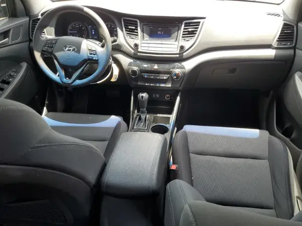 KM8J23A45JU765583 2018 HYUNDAI TUCSON - Image 8