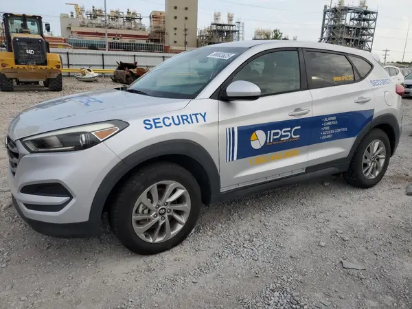 KM8J23A45JU766989 2018 HYUNDAI TUCSON - Image 1