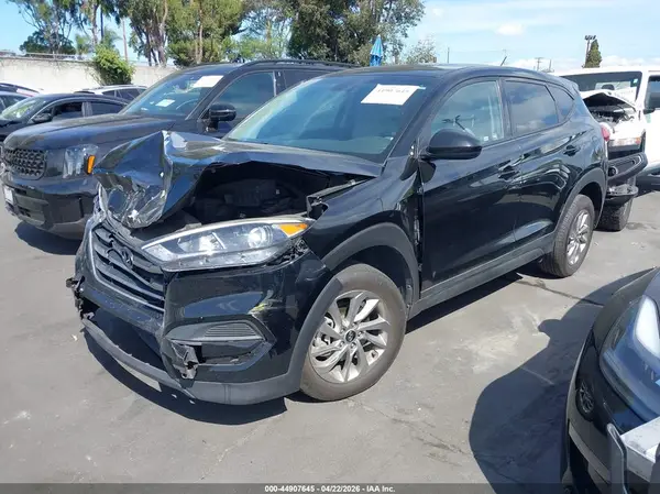 KM8J23A45JU767608 2018 HYUNDAI TUCSON - Image 2
