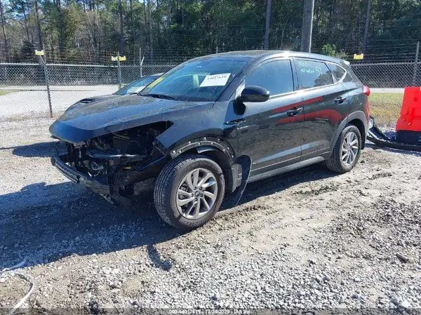 KM8J23A45JU783761 2018 HYUNDAI TUCSON - Image 2