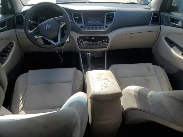 KM8J23A45JU810585 2018 HYUNDAI TUCSON - Image 8