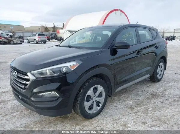 KM8J23A45JU824325 2018 HYUNDAI TUCSON - Image 2