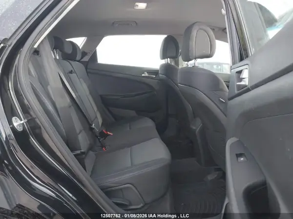 KM8J23A45JU824325 2018 HYUNDAI TUCSON - Image 8