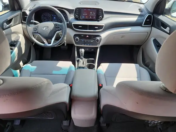 KM8J23A45KU013870 2019 HYUNDAI TUCSON - Image 8