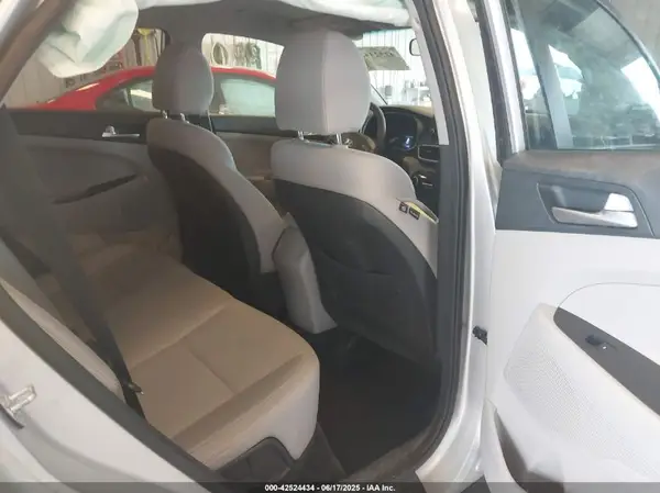 KM8J23A45KU031639 2019 HYUNDAI TUCSON - Image 8