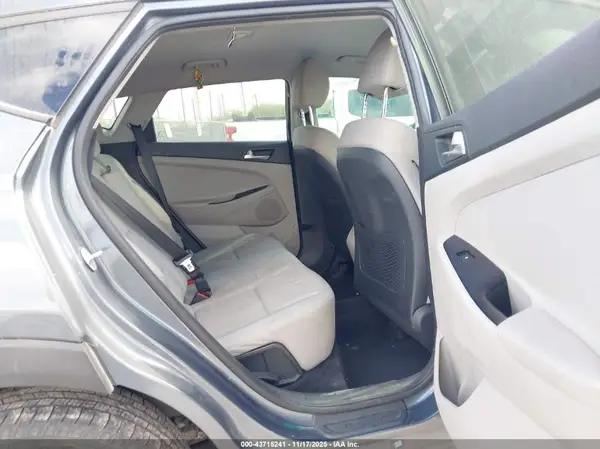 KM8J23A45KU042186 2019 HYUNDAI TUCSON - Image 8