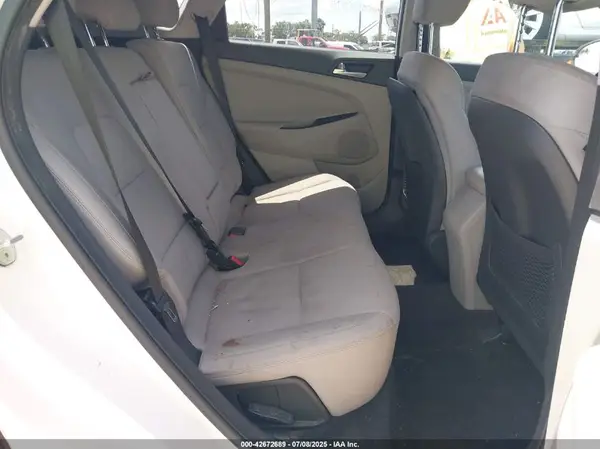 KM8J23A45KU052748 2019 HYUNDAI TUCSON - Image 8