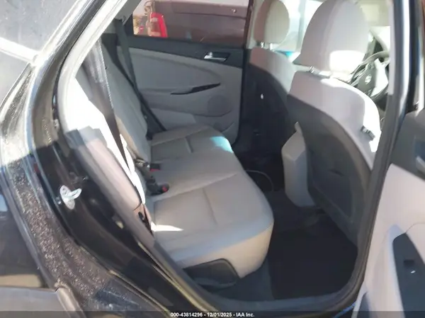 KM8J23A45KU865037 2019 HYUNDAI TUCSON - Image 8