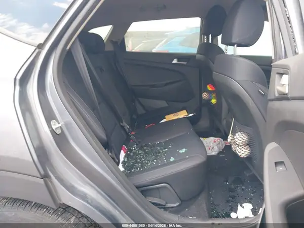 KM8J23A45KU871372 2019 HYUNDAI TUCSON - Image 8