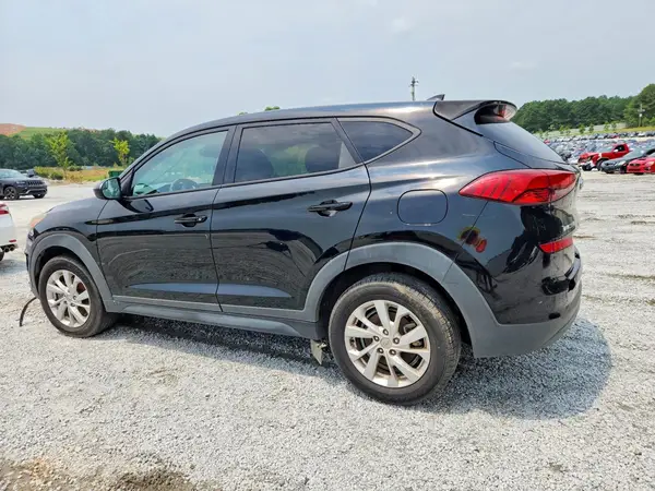 KM8J23A45KU882582 2019 HYUNDAI TUCSON - Image 2