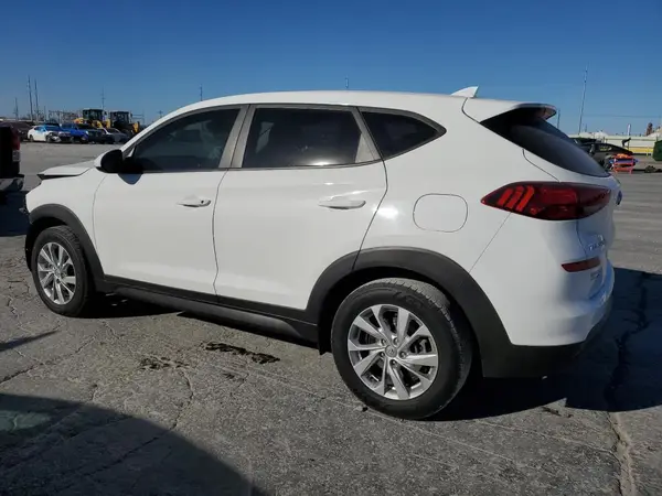KM8J23A45KU887023 2019 HYUNDAI TUCSON - Image 2