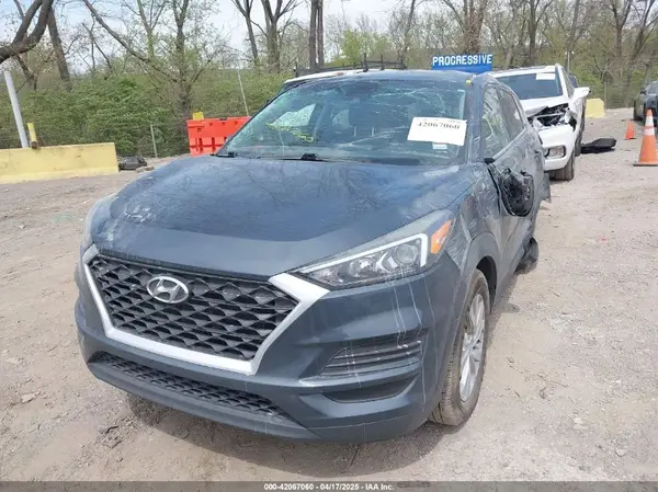 KM8J23A45KU897227 2019 HYUNDAI TUCSON - Image 2