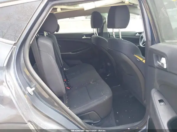 KM8J23A45KU897227 2019 HYUNDAI TUCSON - Image 8