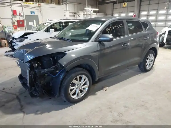 KM8J23A45KU909151 2019 HYUNDAI TUCSON - Image 2