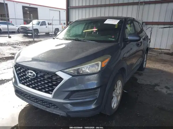 KM8J23A45KU910414 2019 HYUNDAI TUCSON - Image 2