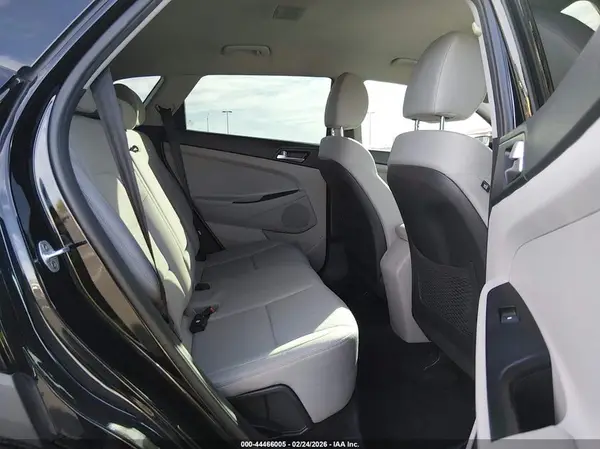 KM8J23A45KU973609 2019 HYUNDAI TUCSON - Image 8