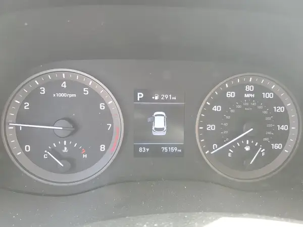 KM8J23A45KU973612 2019 HYUNDAI TUCSON - Image 8
