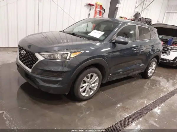 KM8J23A45LU164032 2020 HYUNDAI TUCSON - Image 2