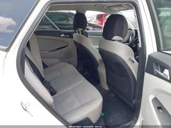 KM8J23A45LU212774 2020 HYUNDAI TUCSON - Image 8
